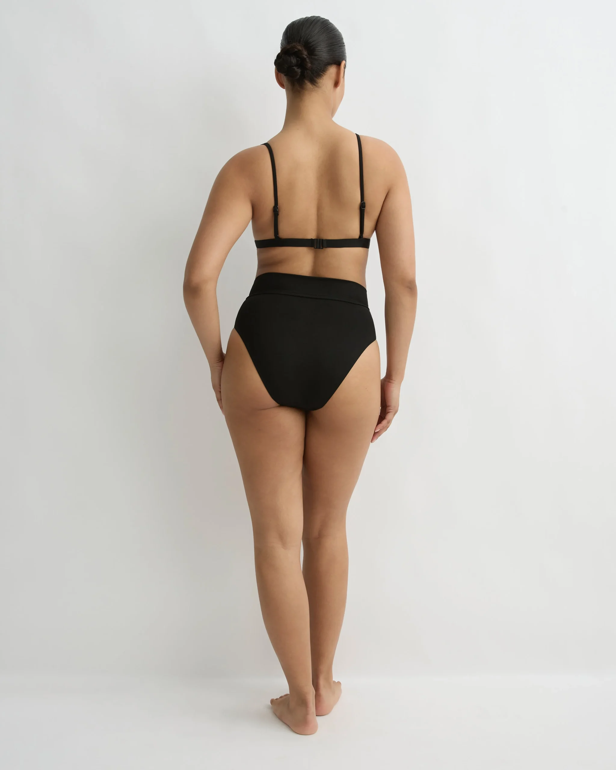 BONDI BORN Bikini Tops*Aurelie Bikini Top - (Singuleur®) Black